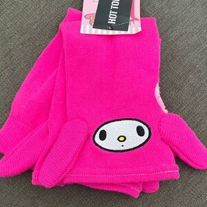 Hot Topic MY MELODY Bright Pink Character Mittens